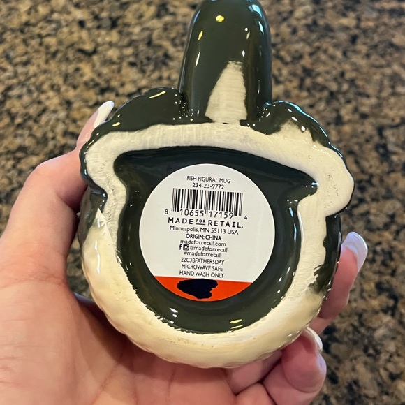 Fish mug olive green & cream microwave safe NWT fathers day fishing - Picture 5 of 9